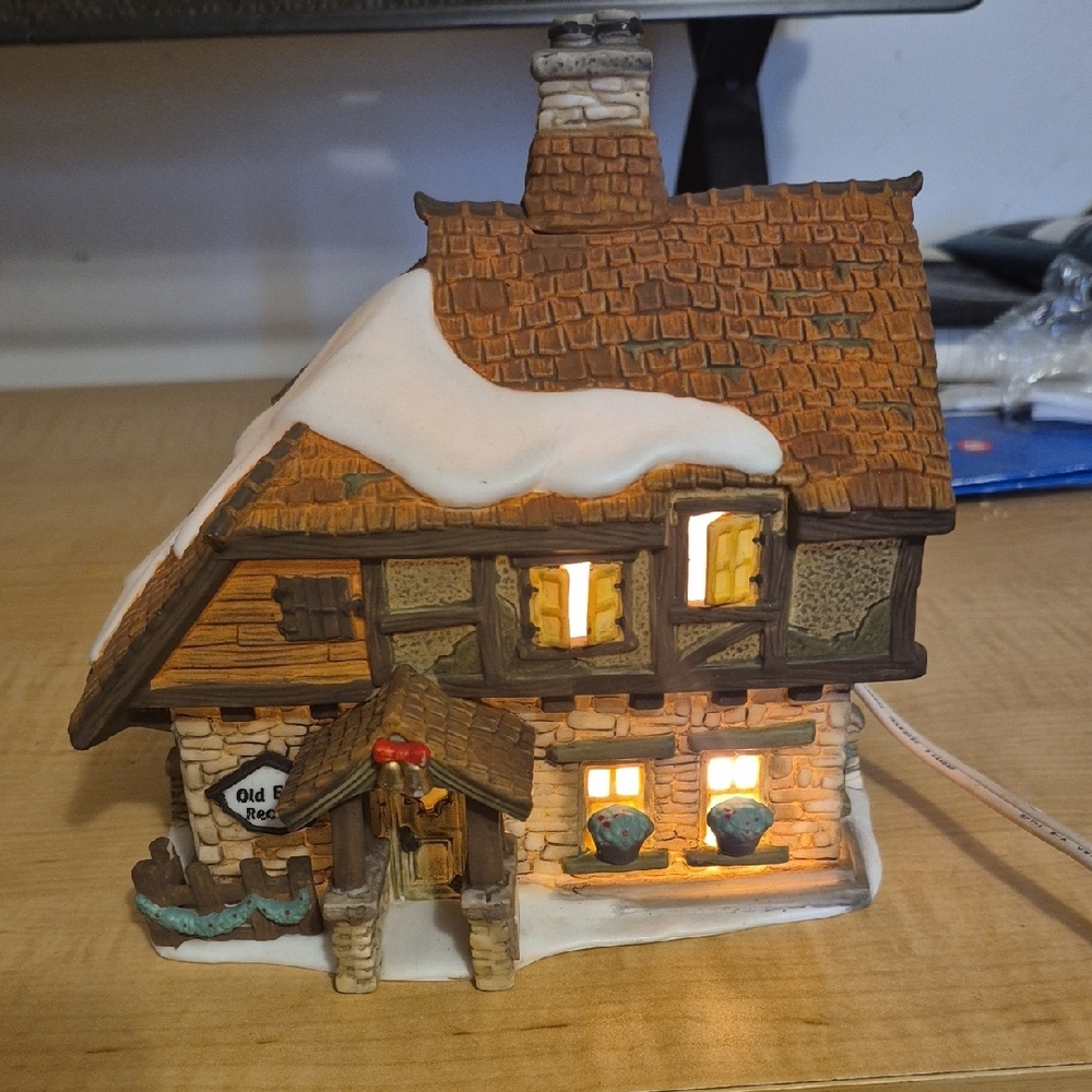 Department 56 Heritage Village Collection Box